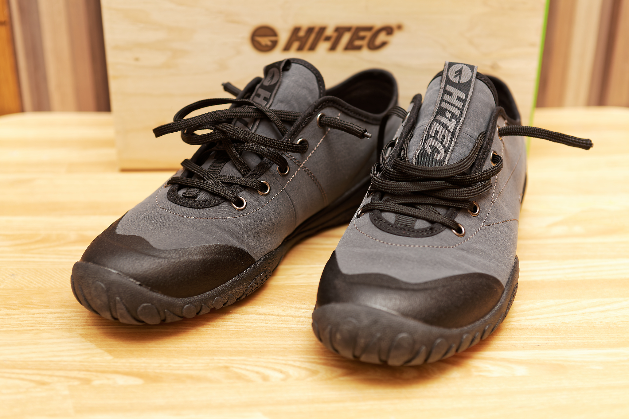 Hi-TecのAMACRO 3L OX